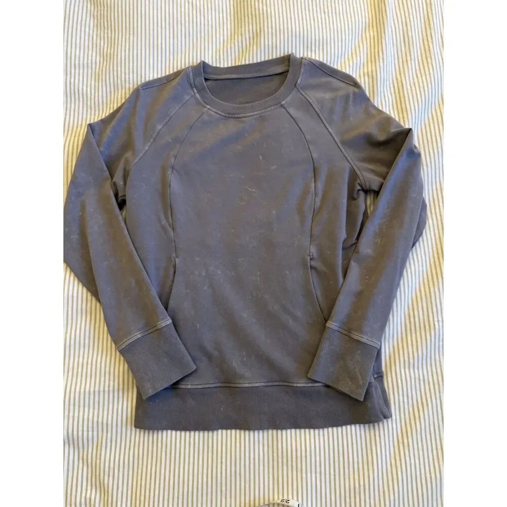Lululemon Scuba Crew in Washed Lunar Rock